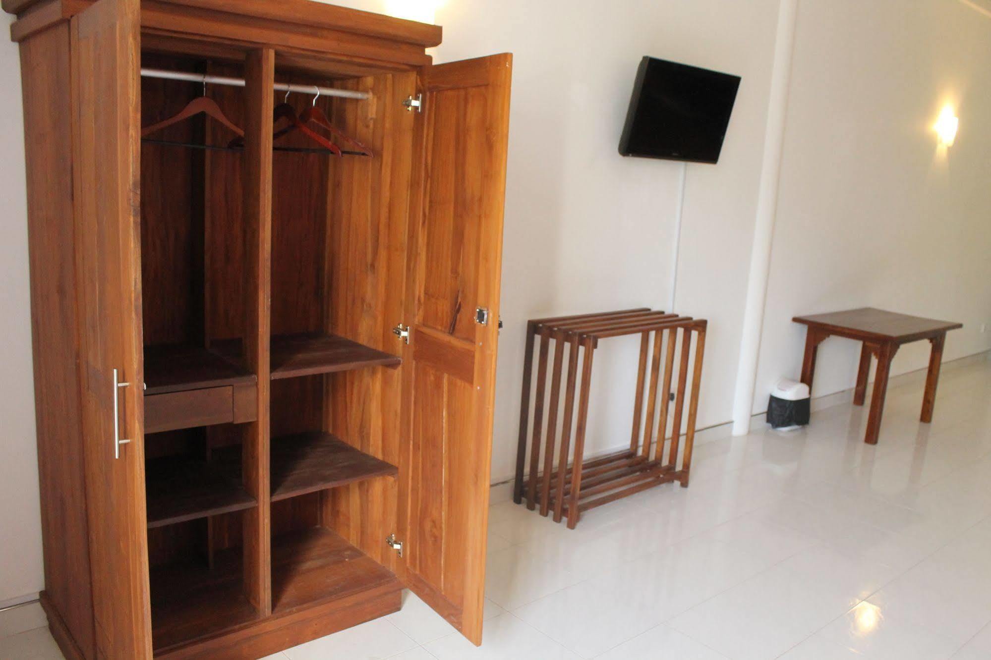 Prego Suites Ettukala Kültér fotó